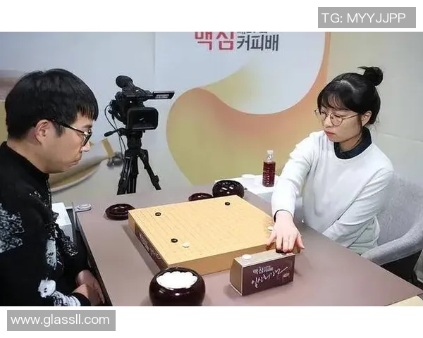 申真谞接连71个月第79次登顶 崔精逾越金恩持时隔4月重返女子第一